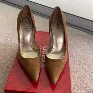 Women Guess Dark Natural Suede Shoes size 6.5